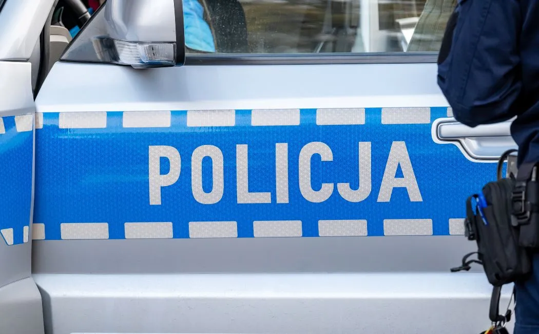 Jak zabezpieczyć dom przed włamaniami podczas świątecznych wyjazdów - porady śląskich policjantów