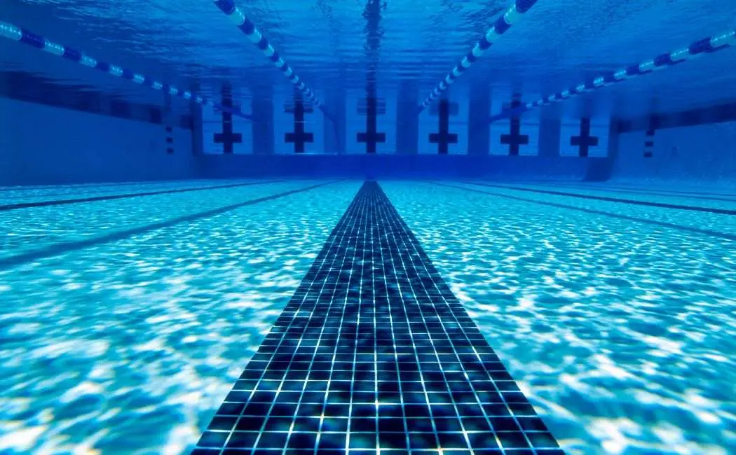 Bezpłatne lekcje jazdy na łyżwach dla dzieci na lodowisku Pszczelnik