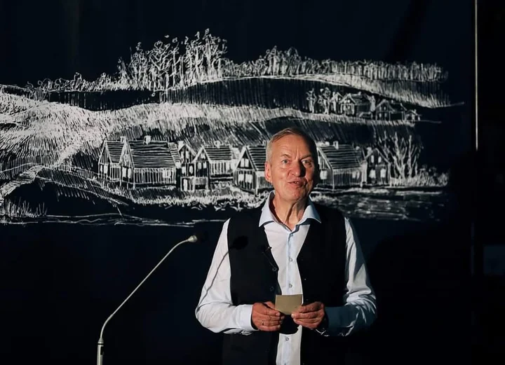 Grafika promocyjna wydarzenia Godajom mi Helmut — spektakl w SCK Park Tradycji, 1 lutego 2026