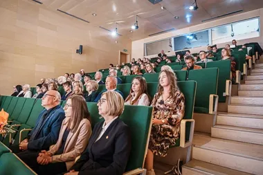 72 nagrody dla siemianowickich nauczycieli i dyrektorów. Wyróżniono ich pracę