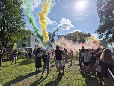 Kolorowa eksplozja radości na Pszczelniku. Dzień Dziecka w miejskich barwach