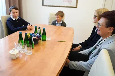 Młodzi szachiści ze Szkoły Podstawowej nr 6 uhonorowani w ratuszu