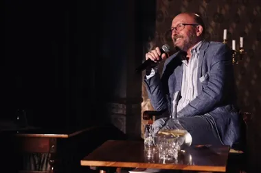 Artur Barciś przyciągnął pełną salę w Willi Fitznera