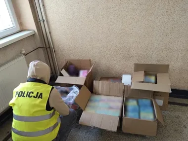 Policja w Siemianowicach zablokowała ponad 900 nielegalnych e-papierosów