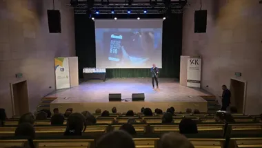 W Parku Tradycji zakończyli kampanię, ale policjanci nie kończą działań